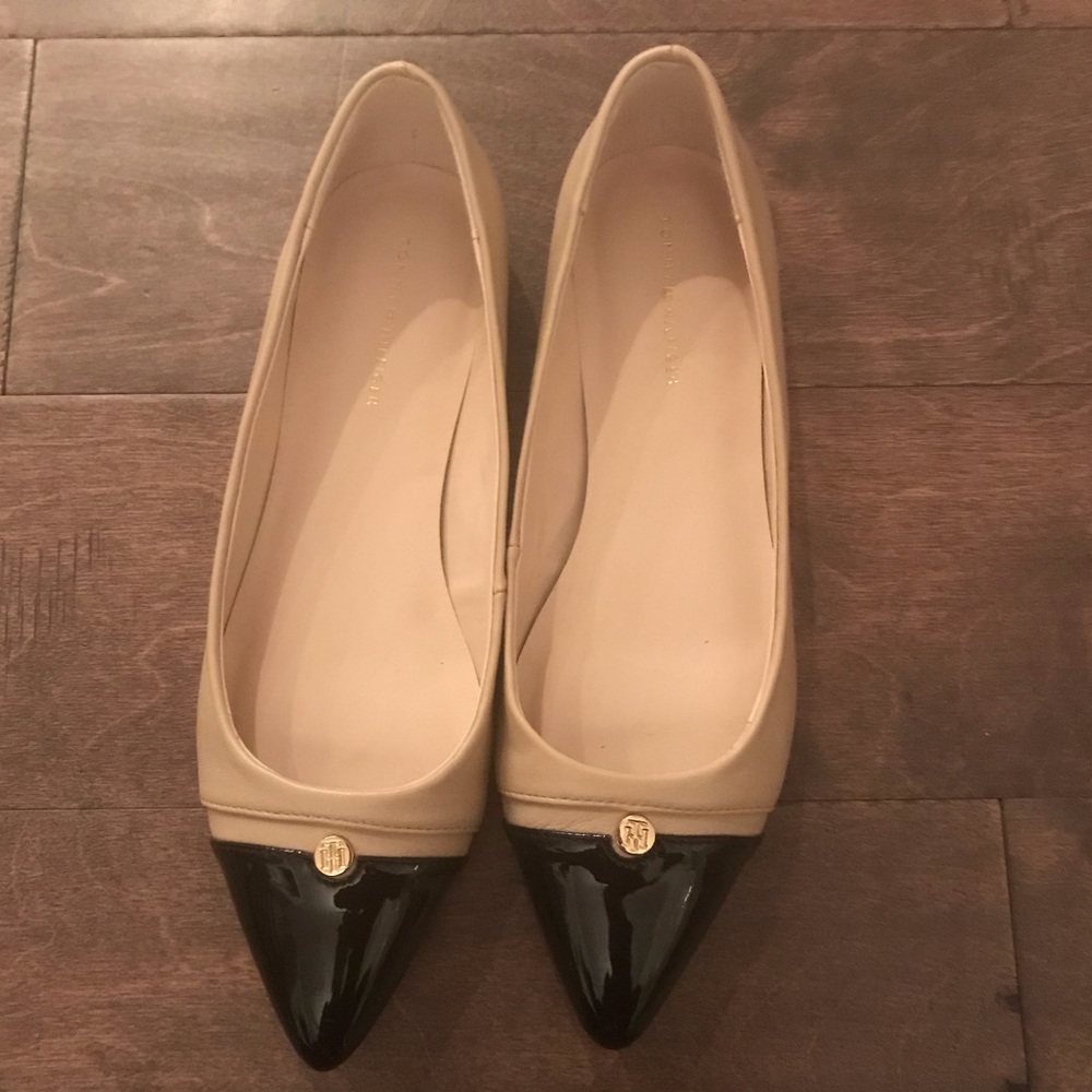 Tommy Hilfiger flats